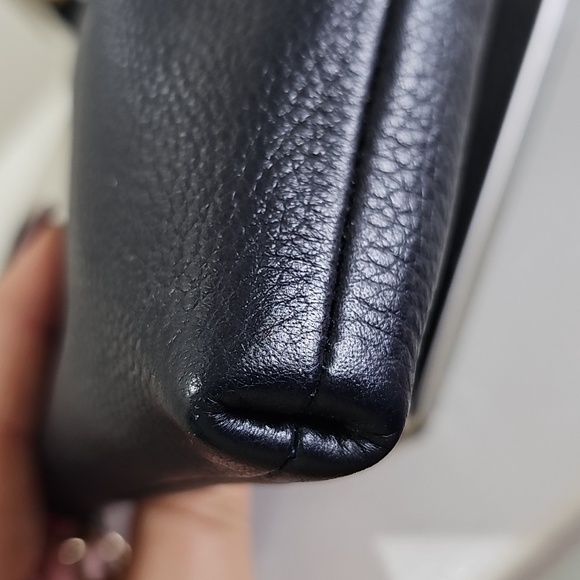 COACH Quinn Navy/Goldtone Hardware Pebbled Leather Chain Strap Crossbody EUC - Picture 9 of 16